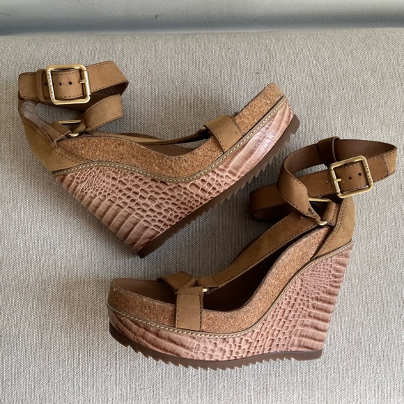 TORY BURCH Tan Brenden Sandals Wedge Size 7.5 - Picture 2 of 8